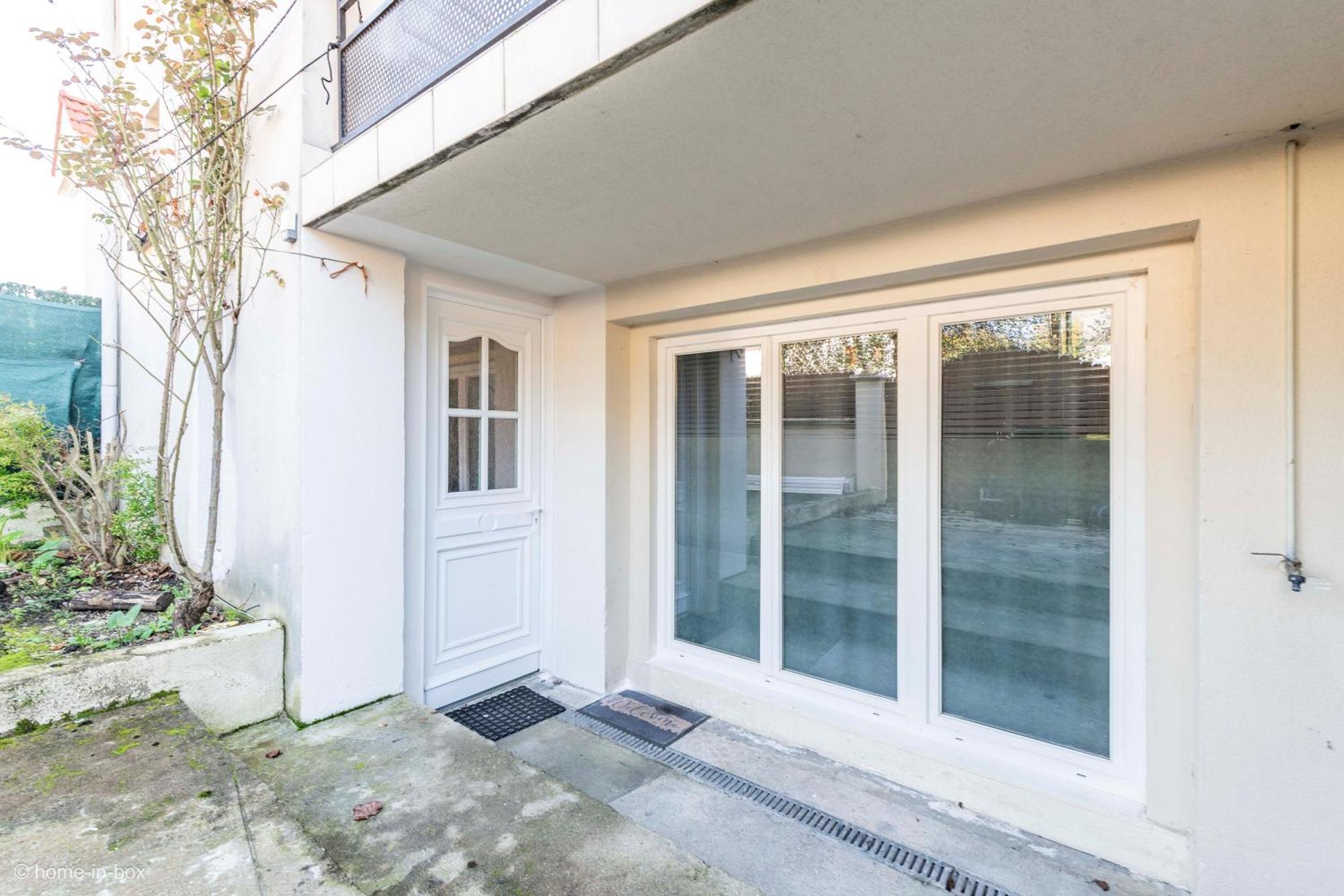 Appartement Spacieux 2 Ch - 2 Sdb - Proche Paris Et Disneyland Noisy-le-Grand Exterior foto