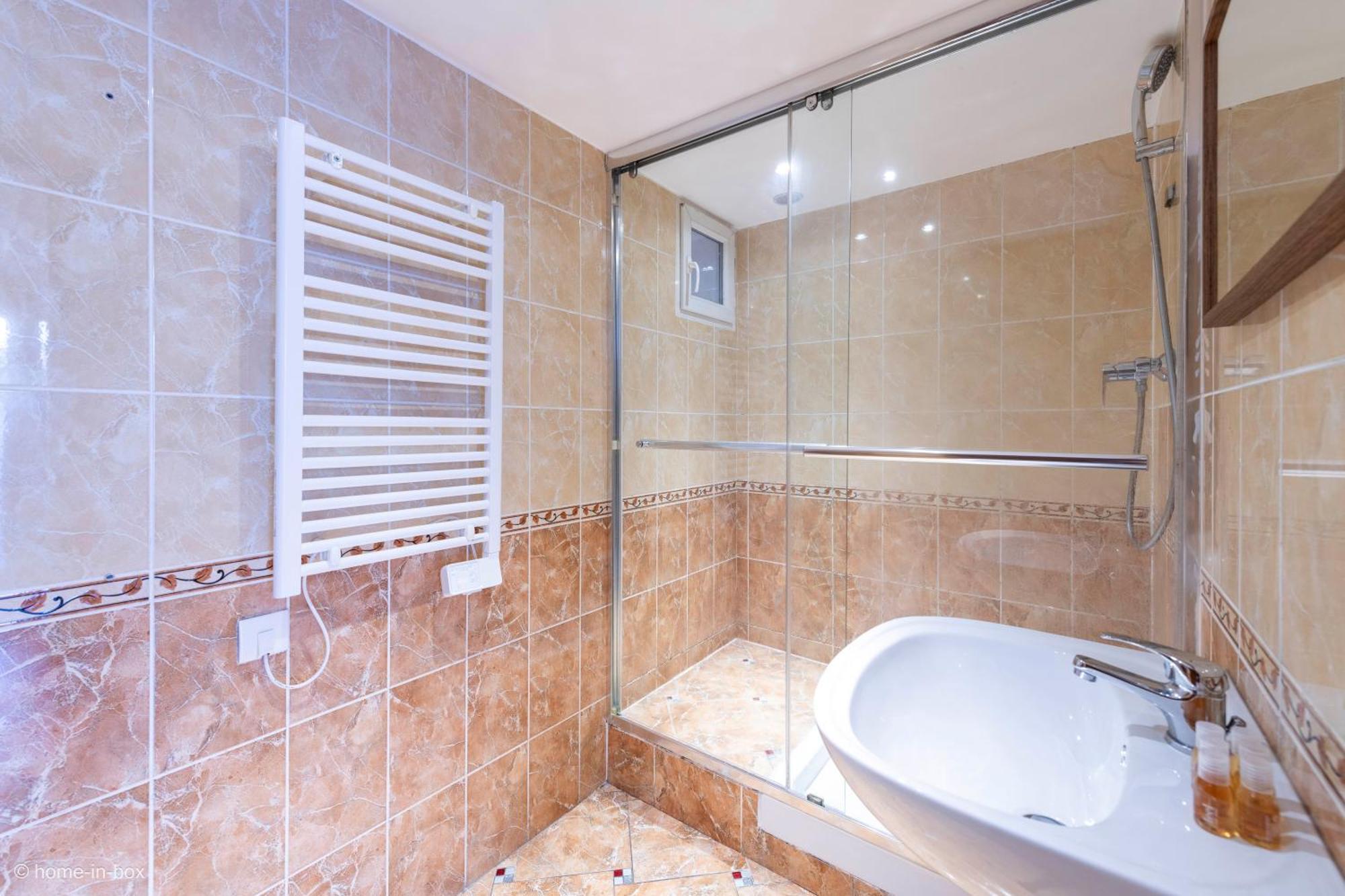 Appartement Spacieux 2 Ch - 2 Sdb - Proche Paris Et Disneyland Noisy-le-Grand Exterior foto